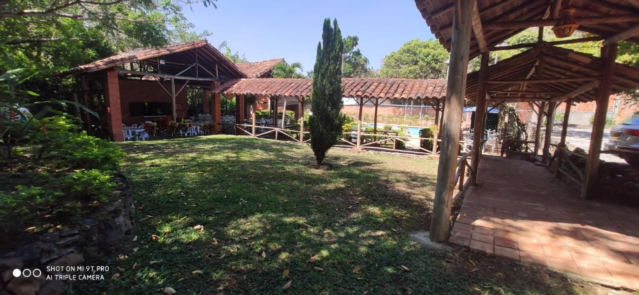 Hotel Campestre Umpala Сан-Хиль Экстерьер фото